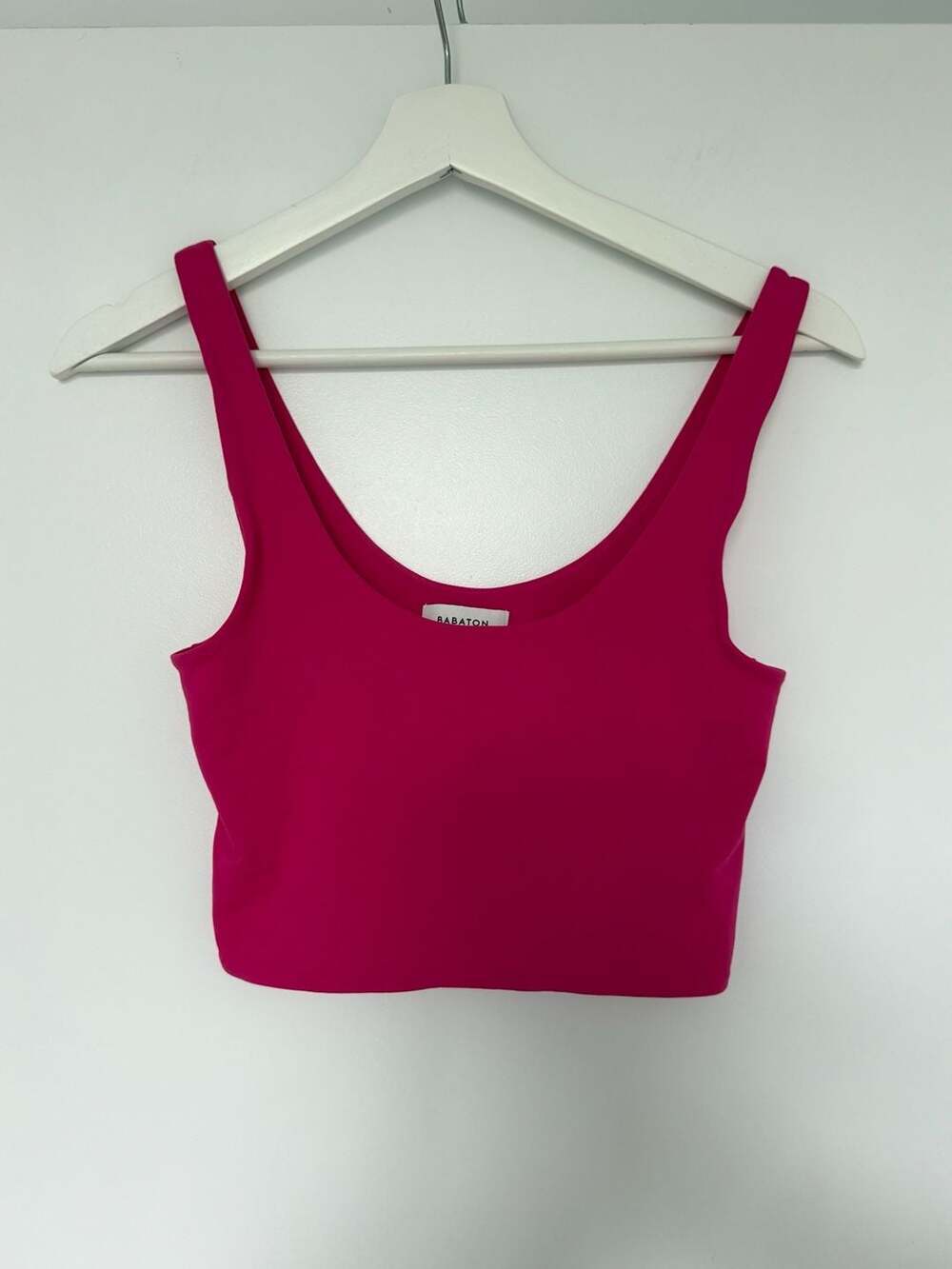 Babaton Scoop Neck Cropped Tank Top Pink Size S